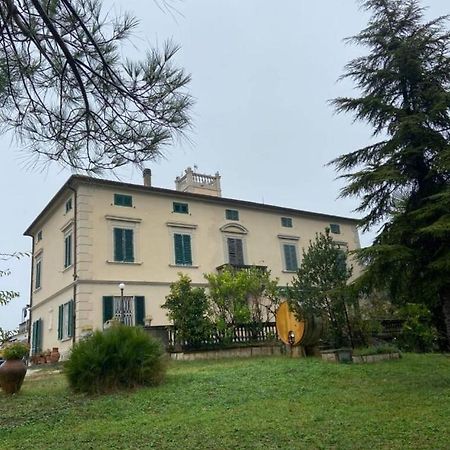 Affittacamere Porquier Crespina Exteriér fotografie
